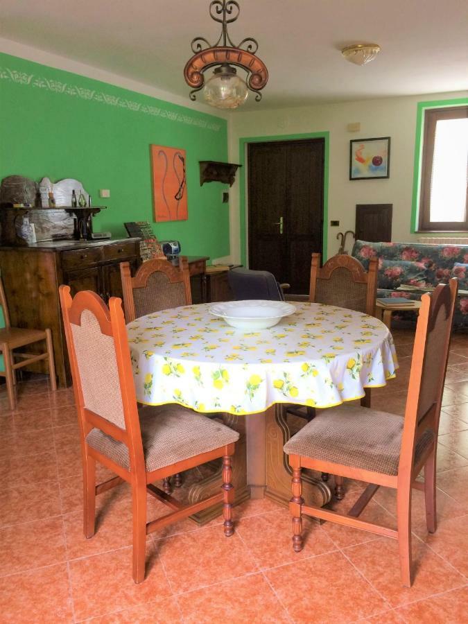 Appartement Acero Rosso à San Colombano Extérieur photo